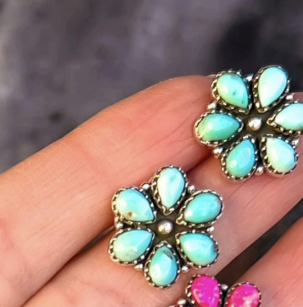 Mini Daisy Earrings-Stud Earrings-Krush Kandy, Women's Online Fashion Boutique Located in Phoenix, Arizona (Scottsdale Area)