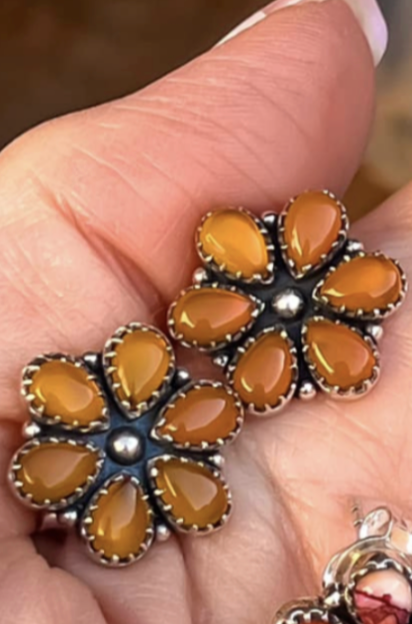 Mini Daisy Earrings-Stud Earrings-Krush Kandy, Women's Online Fashion Boutique Located in Phoenix, Arizona (Scottsdale Area)